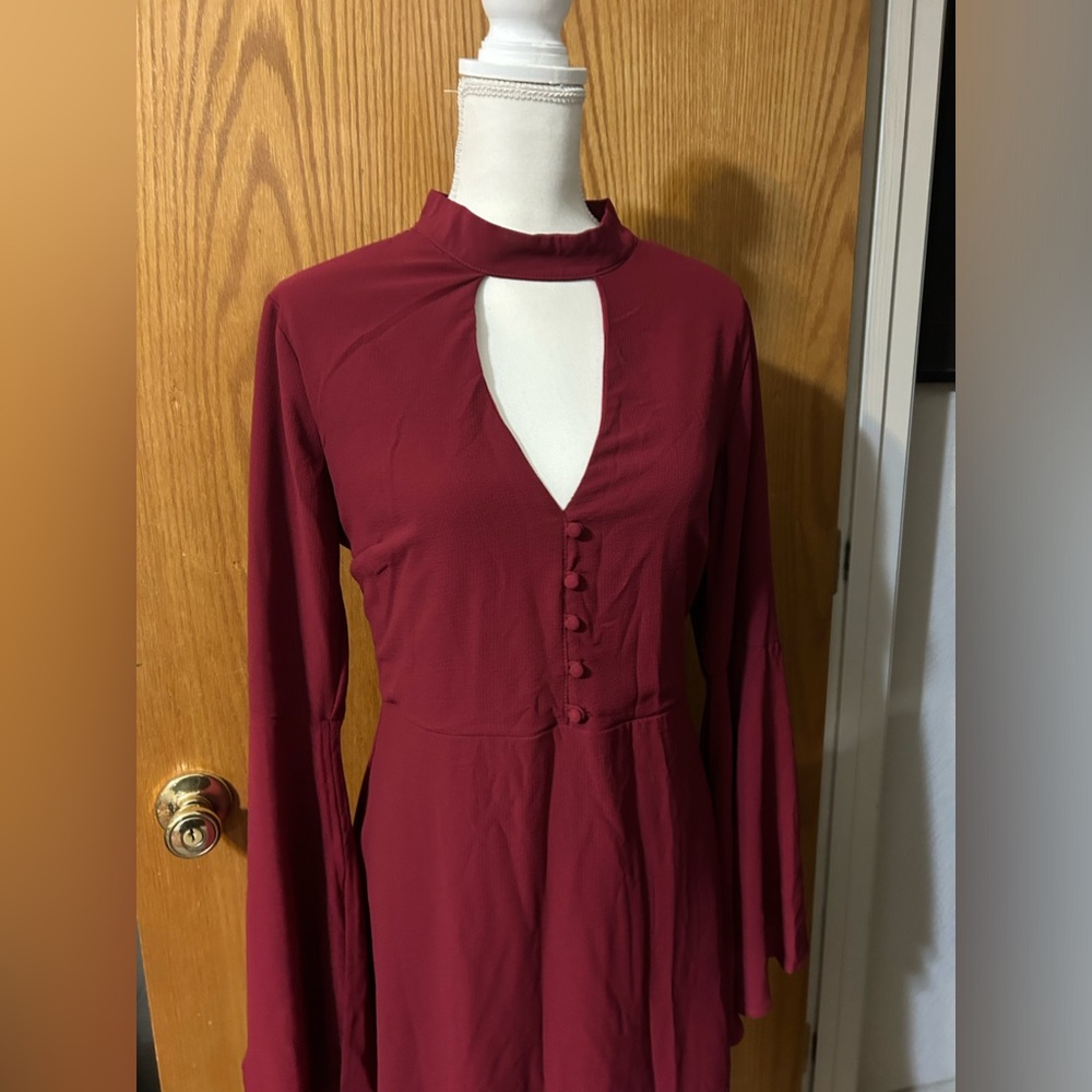 SOCIALITE DRESS - XL - Picture 2 of 9